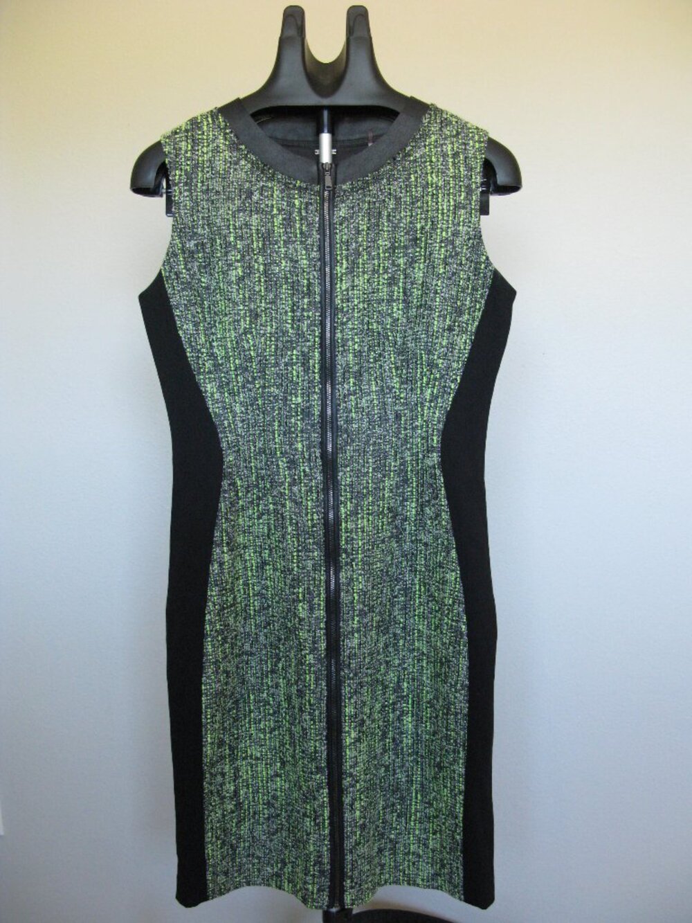 Elie Tahari Tweed Dress Size 8 black/green